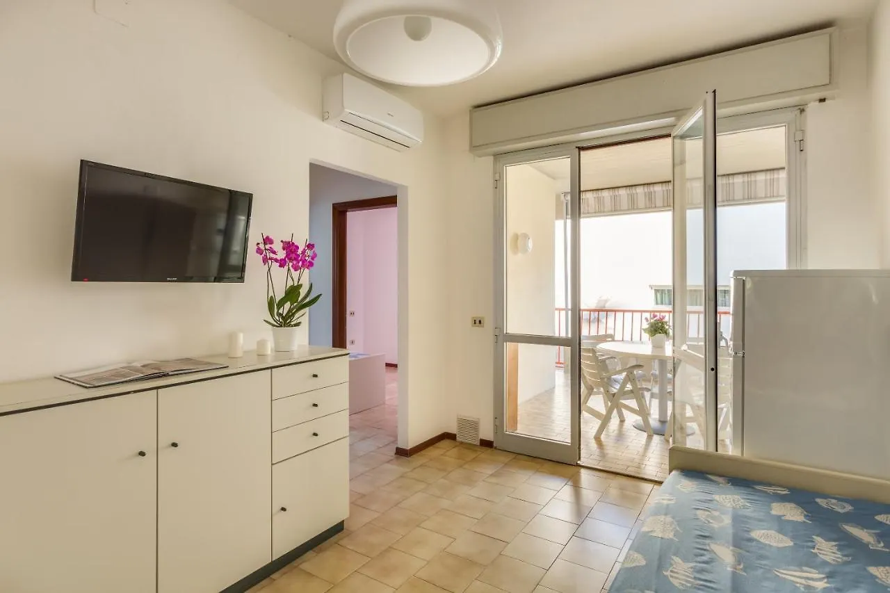 Oltremare Appartamenti Principina a Mare Apartment